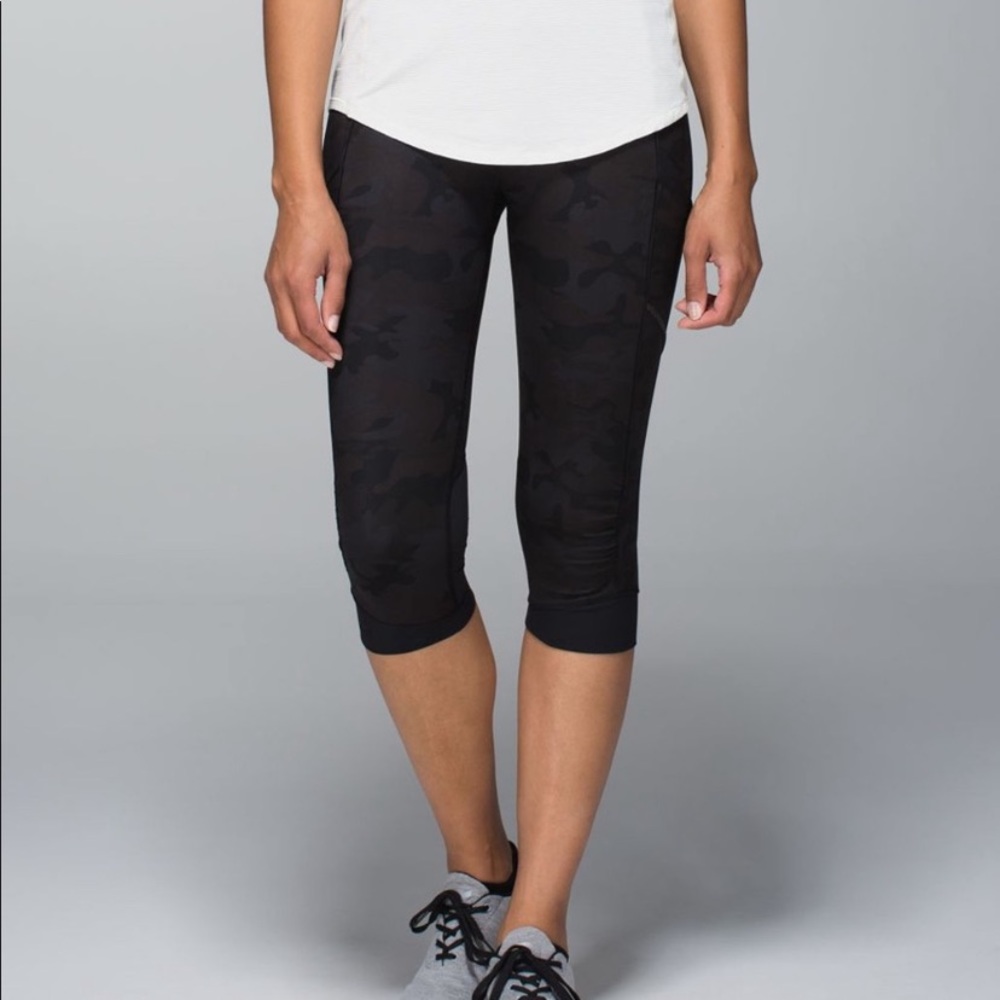 Camo lululemon crops. In great condition.